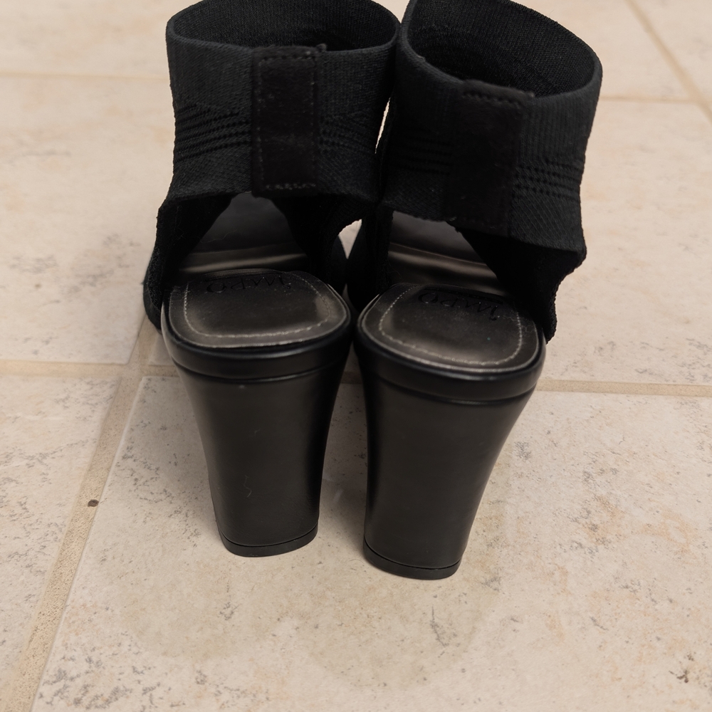 Elegant Black Women's Heeled Shoes - Picture 4 of 6
